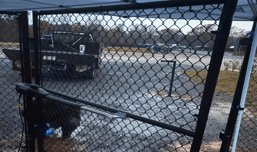 COMMERCIAL FENCING